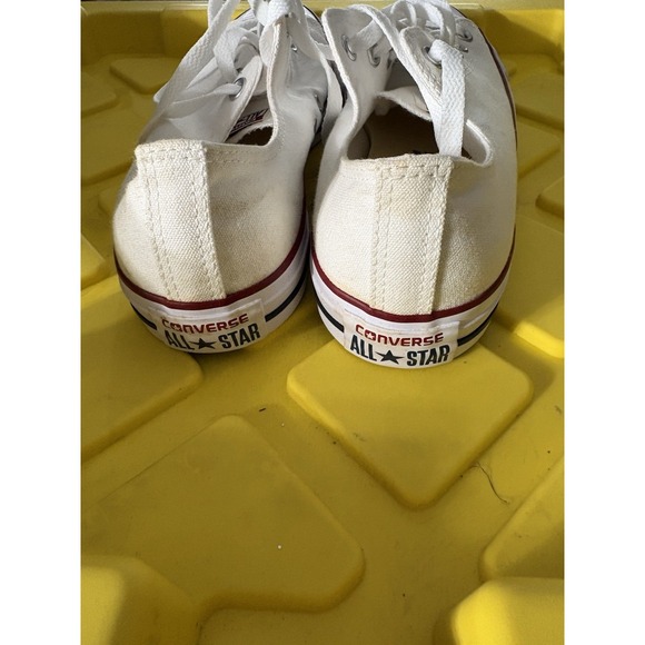Converse Chuck Taylor All Star White Sneakers Women's Size 11.5 Low Top Lace Up - Picture 2 of 9